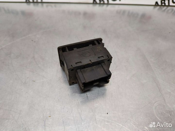 Блок управления зеркалами Nissan Serena C23 1998 г