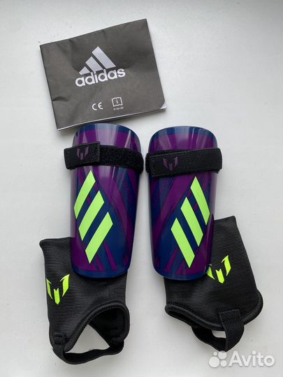 Футбольные щитки adidas