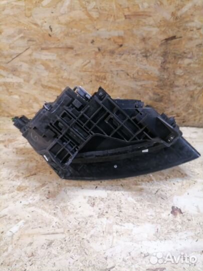 Фара левая Audi Q5 8R ксенон