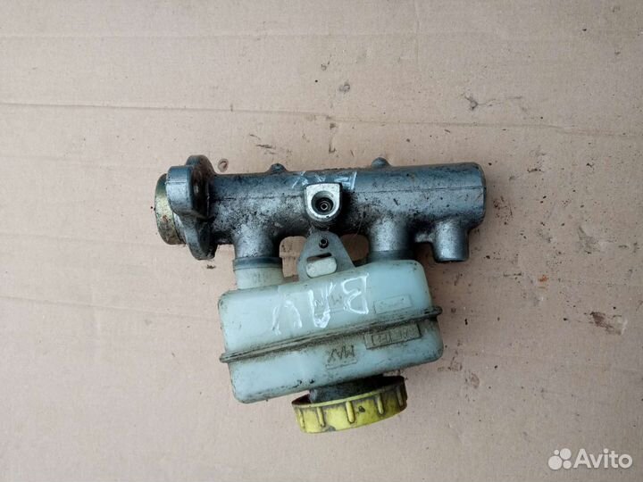 Subaru Baja главный тормозной цилиндр