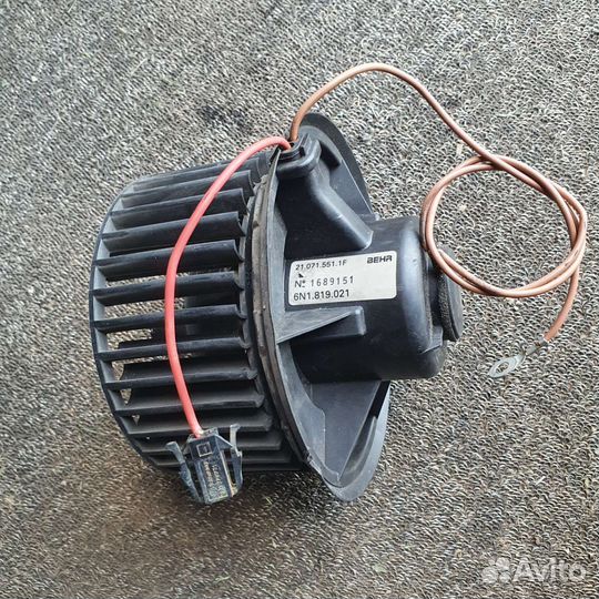Моторчик печки Volkswagen Caddy 6N1819021
