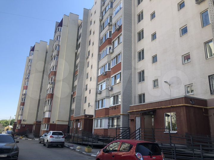 2-к. квартира, 60 м², 3/10 эт.