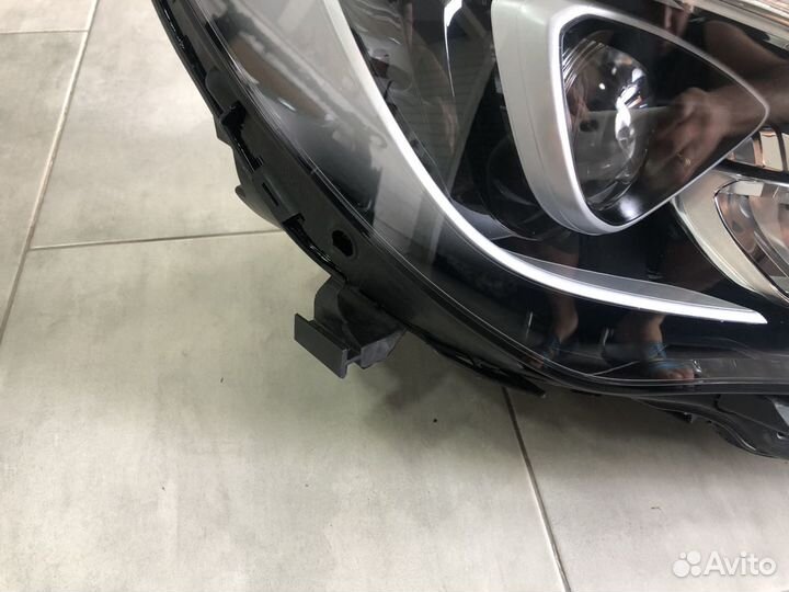 Фара правая Mercedes-Benz CLA W117 / цла