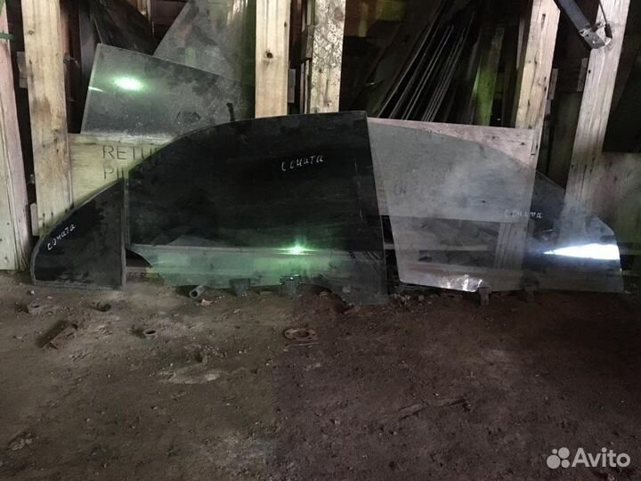 Стекла правые на Hyundai Sonata 5