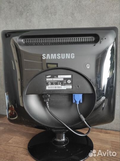 Монитор Samsung 19 дюймов