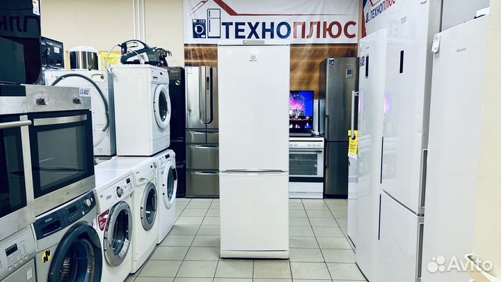 Холодильник Indesit