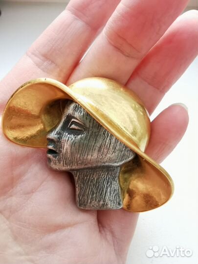 Брошь Дама Dubel Luce