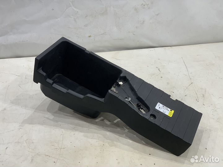 Кронштейн аккумулятора BMW X6 F16