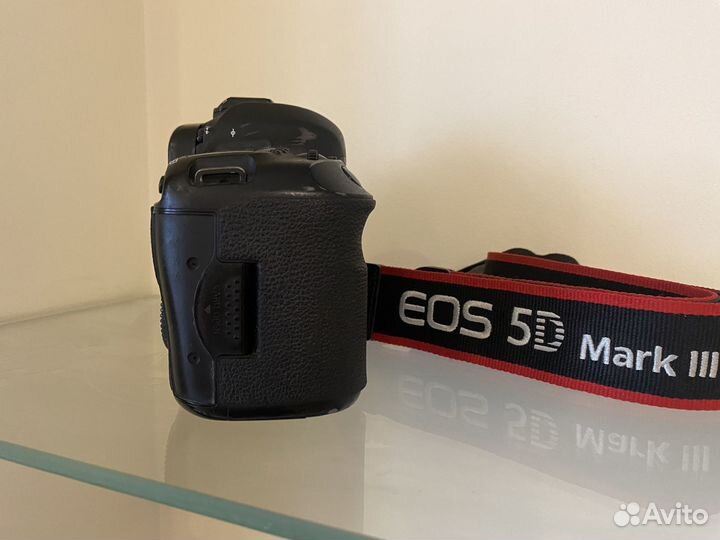 Canon eos 5D mark iii body