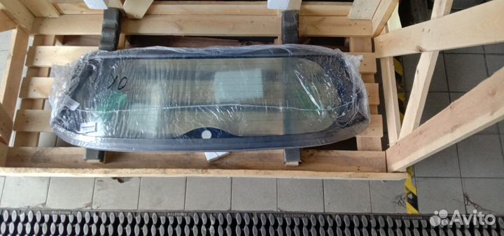 Стекло крышки багажника Toyota Rav4 2016+