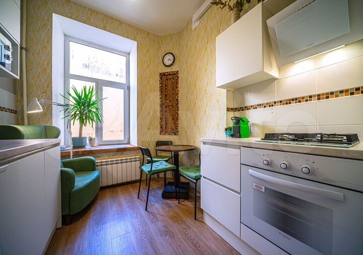 2-к. квартира, 60 м², 3/6 эт.