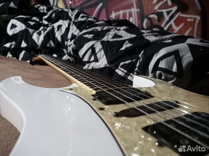 Гитара Ibanez Rg350dx белая