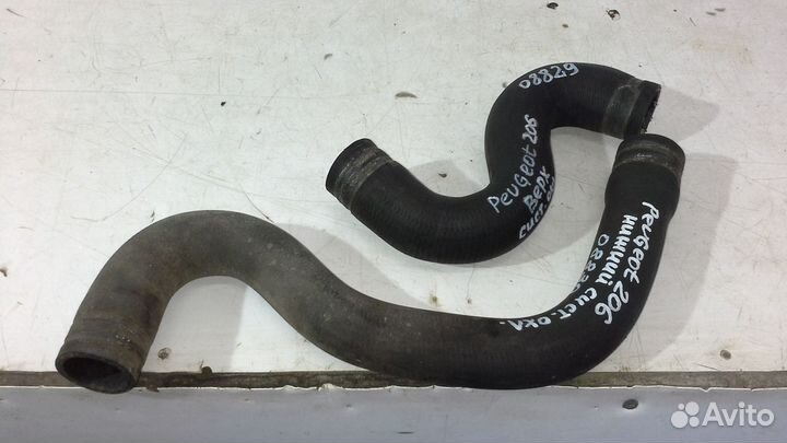 Патрубок радиатора Peugeot 206