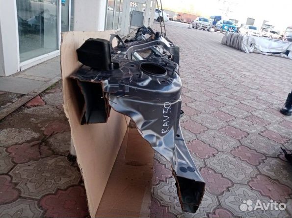 Передний левый лонжерон четверть Toyota Rav 4 XA50