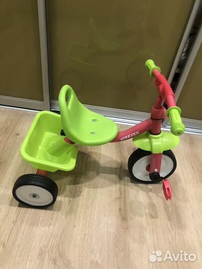 Детский трехколесный велосипед