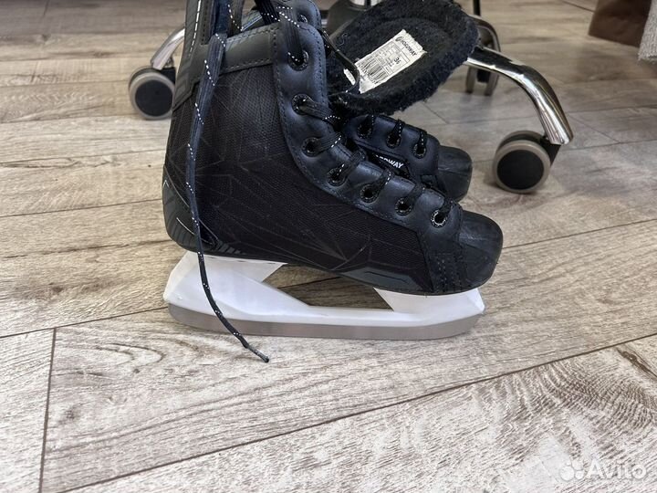Коньки хоккейные детский 36р