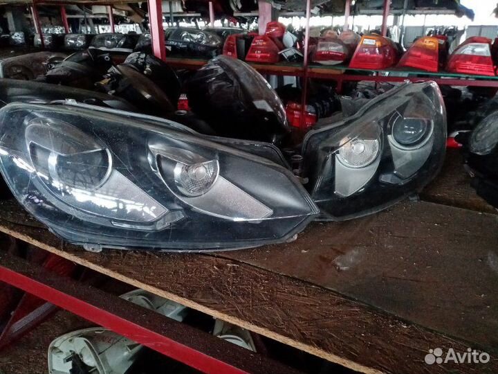 Фара передняя Volkswagen Golf 6 5K1 2012