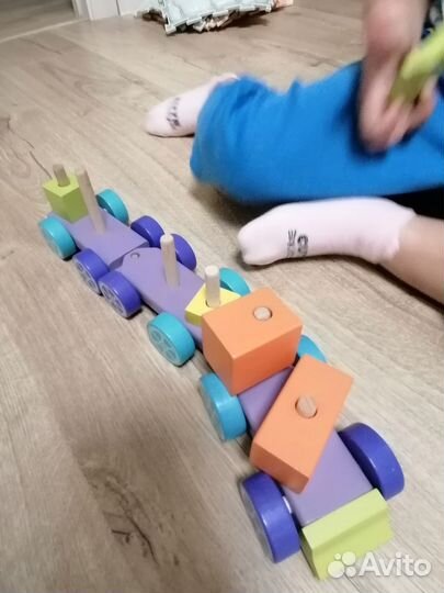 Паровозик деревянный