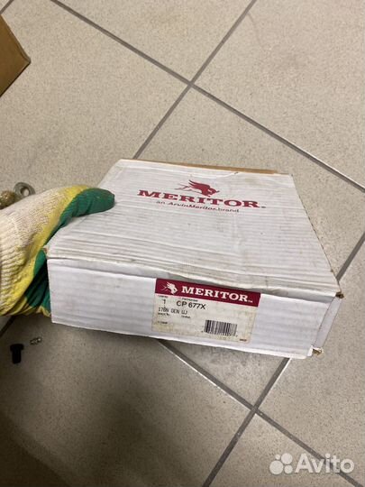 Крестовина кардана 677 Freightliner/International