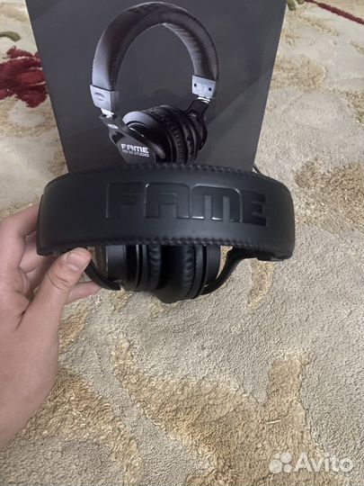 Наушники для студии