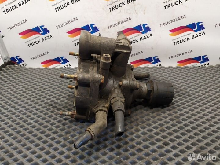 Кран управления тормозами прицепа