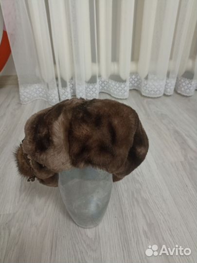 Берет женский мутоновый