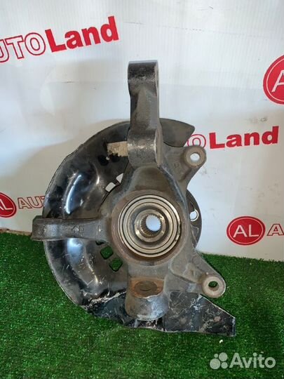 Ступица передняя левая Toyota Ipsum ACM21