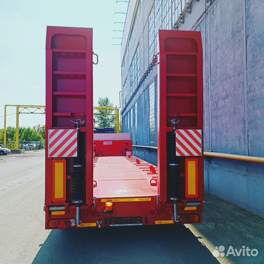 Полуприцеп трал (тяжеловоз) Политранс ТСП 94183, 2023