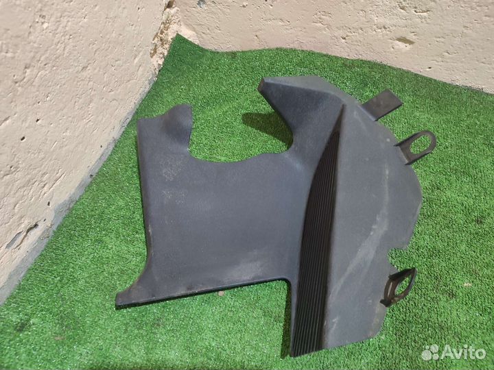 Накладка левая внутренняя Mercedes w124