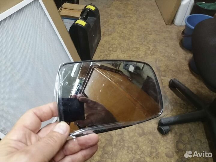 Зеркало Тойота авенсис Т250