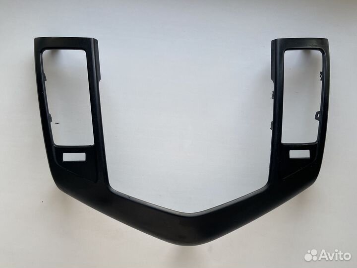 Панель управления магнитолой Chevrolet Cruse