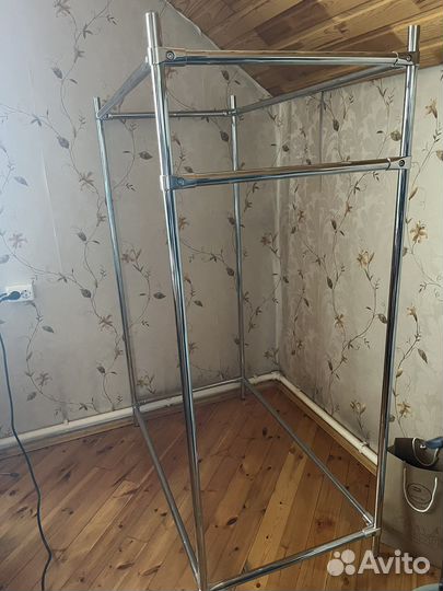 Вешалка для одежды напольная в гардеробную