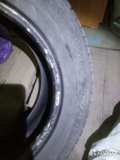 Dunlop SP Winter Ice 01 215/60 R16
