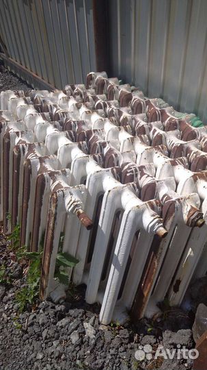 Батарея чугунная