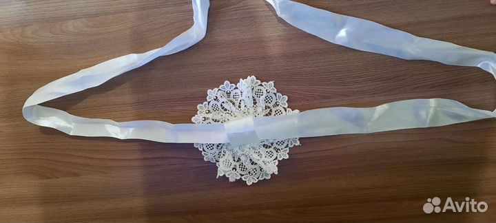 Брошь с лентой на выписку для конверта