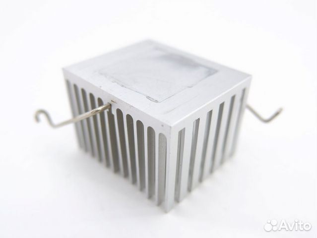 Ребристый радиатор на чип Алюминиевый