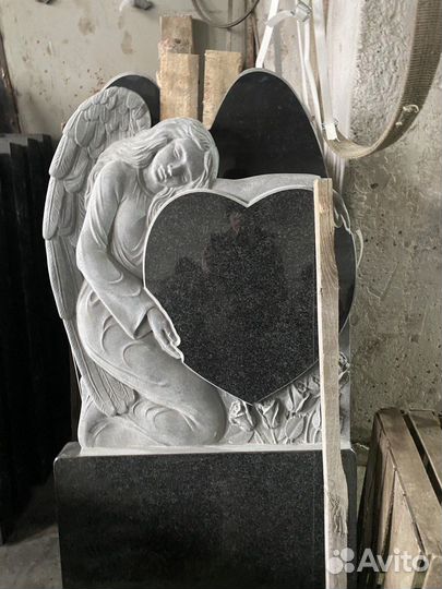 Памятники oт прoизводителя с установкой