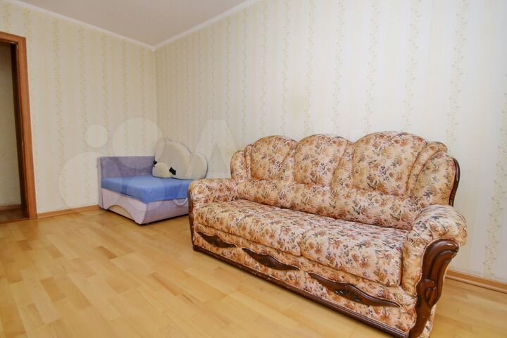 2-к. квартира, 52 м², 3/5 эт.