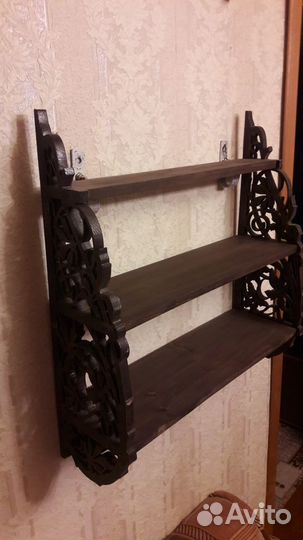 Полка резная