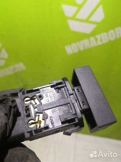 Кнопка аварийной сигнализации Чери QQ6 S21 07-10