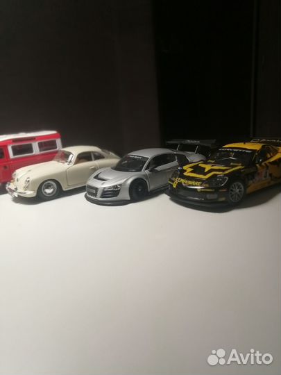 Модель авто 1 24 Burago