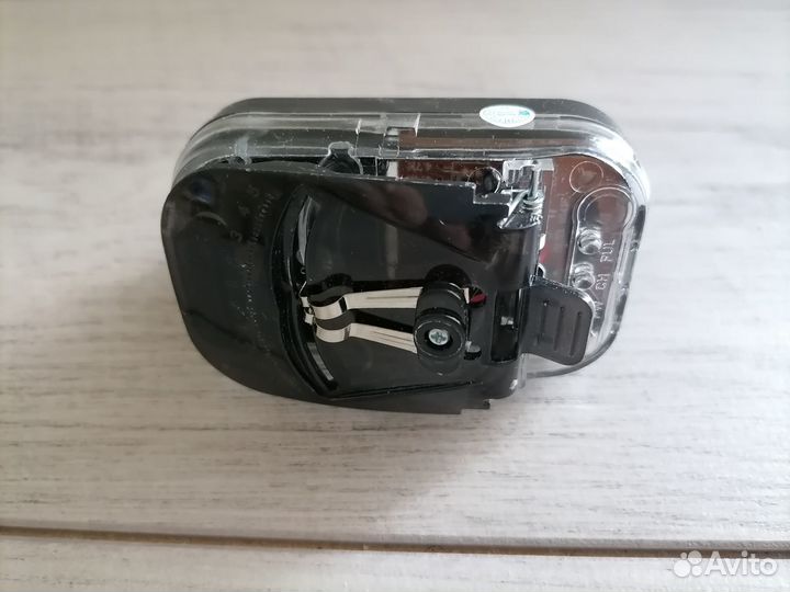 Зарядное устройство универсальное 