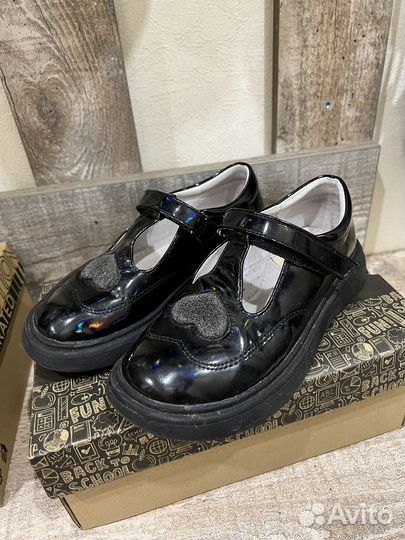 Обувь для девочки 32р