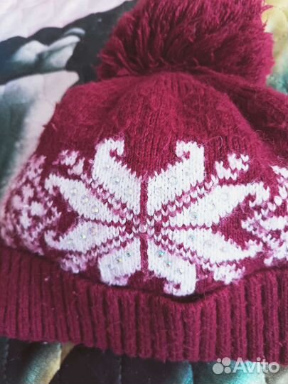 Зимняя шапка с шарфом