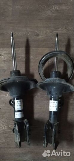 Стойки передние и амортизаторы Hyundai H1