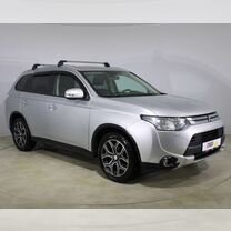 Mitsubishi Outlander 2.4 CVT, 2014, 221 000 км, с пробегом, цена 1 565 000 руб.