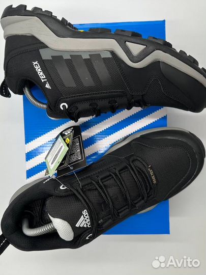 Кроссовки adidas terrex