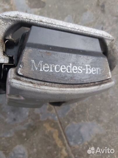 Суппорт тормозной задний правый Mercedes Gl 500