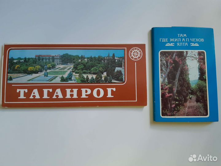 Книги и открытки о Чехове