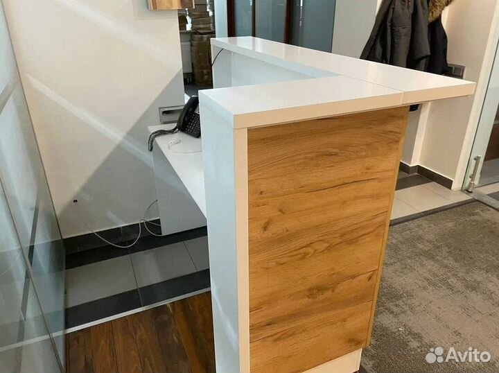 Стойка ресепшн Марсия